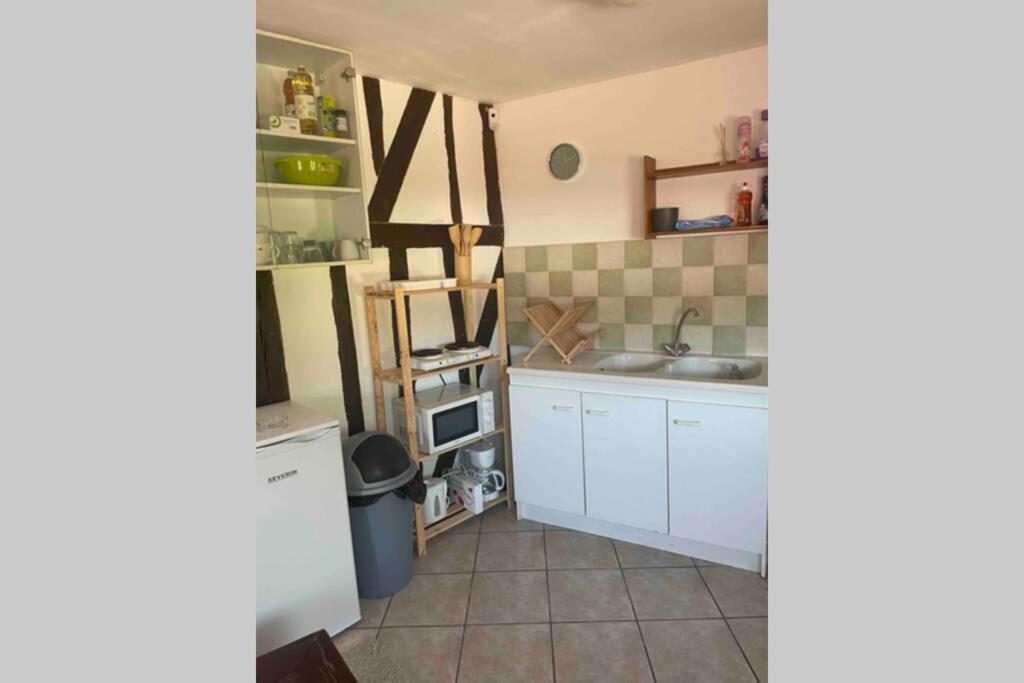 Apartmán Joli Petit Studio En Plein Coeur Centre Ville Méru Exteriér fotografie